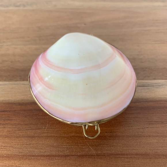 Vintage shell coin purse - Picture 3 of 4